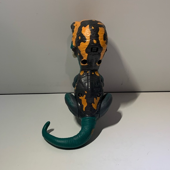 [2/$25] WOWWEE UNTAMED RAPTOR FINGERLINGS FURY INTERACTIVE ELETRONIC DINO TOY - Picture 4 of 7